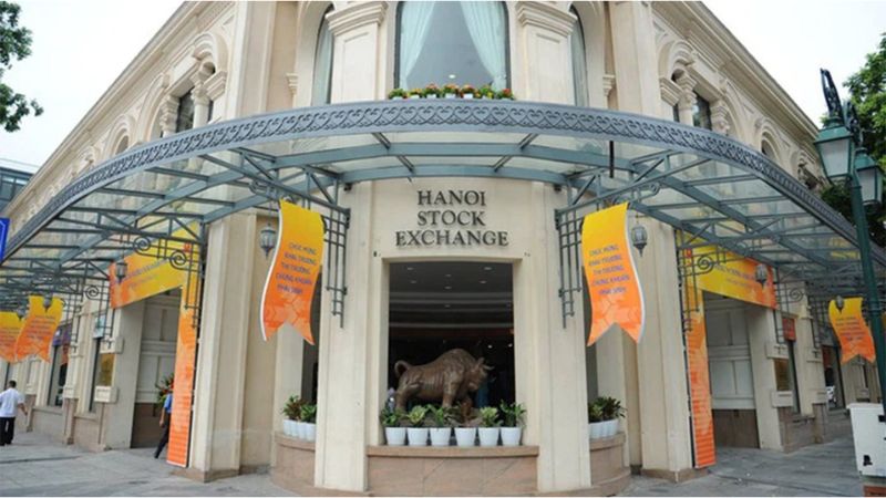 Sàn giao dịch chứng khoán Hà Nội (HNX) là nơi tập trung chủ yếu các doanh nghiệp vừa và nhỏ
