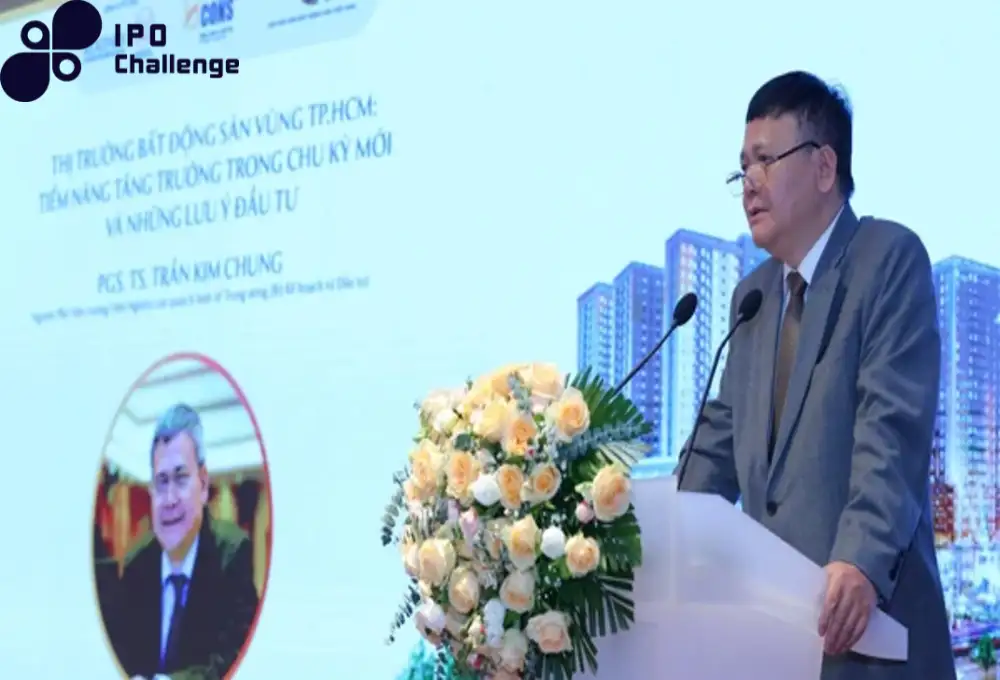 Lời Khuyên Quyết Định: Bán, Giữ hay Mua Bất Động Sản Giai Đoạn 2025-2030